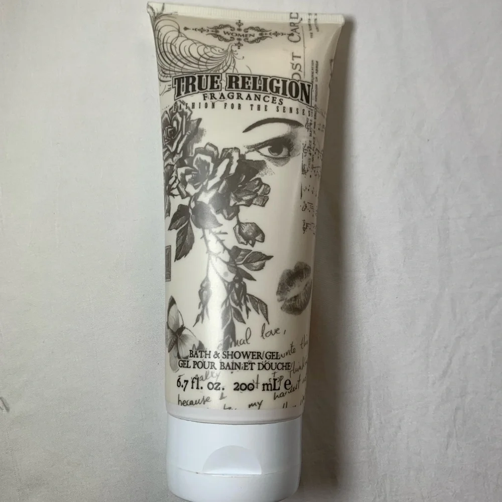 NWOT ~ True Religion 6.7 oz / 200 ml Shower Body Wash‎ for Women